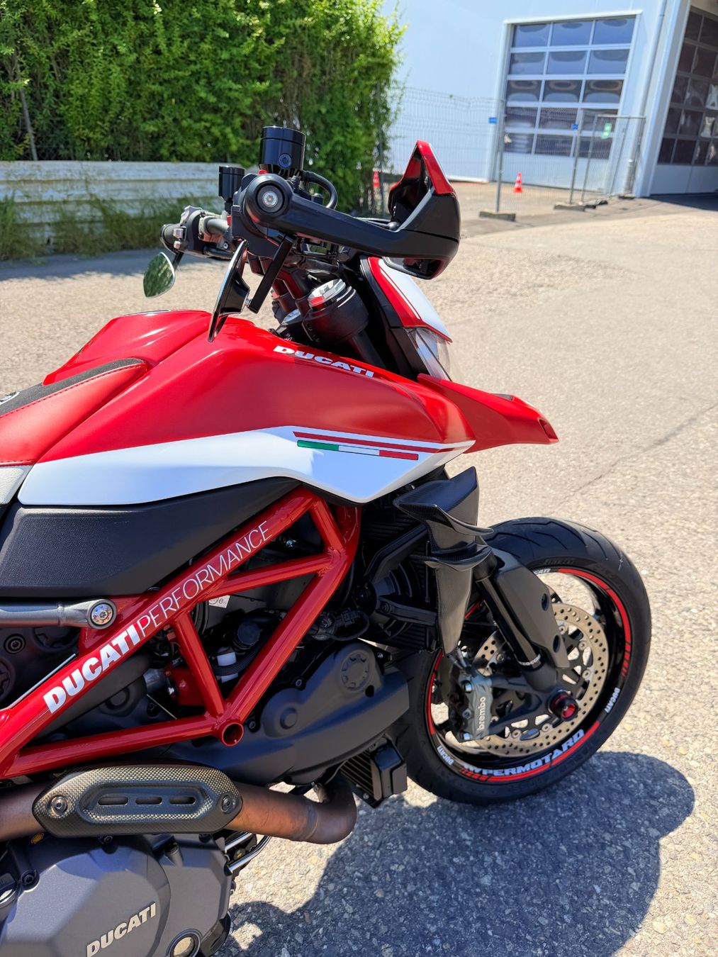 Ducati Strasse: Ducati hypermotard 950 full équipée – Neu (gemäss Beschreibung) aus Meyrin von 12m_7569 5