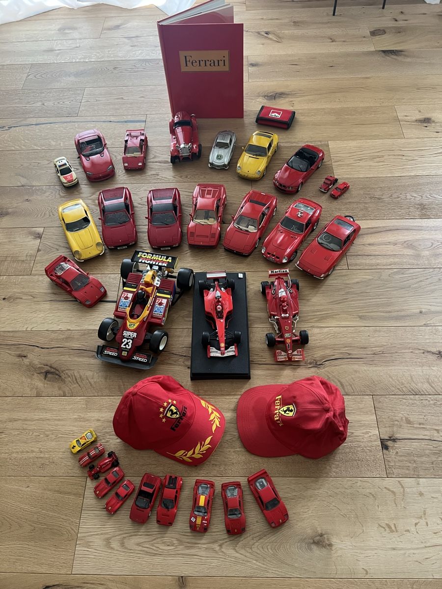 Ferrari Modellini d'auto: Ferrari Modellautos – Usato da Schöftland venduto da mamajasima5