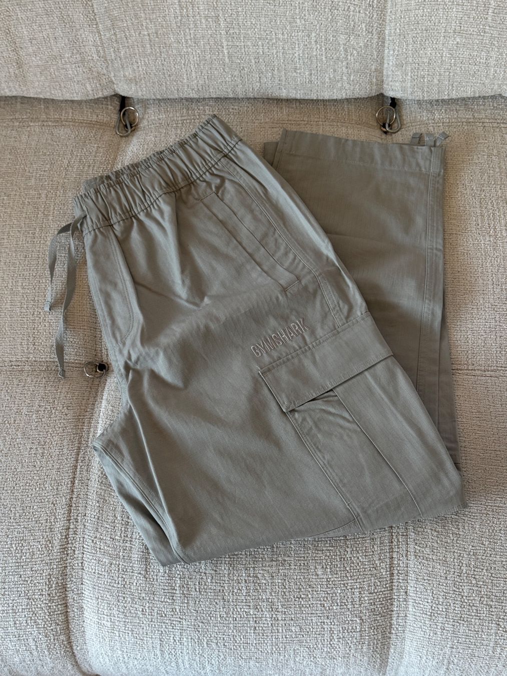 Gymshark Pantaloni: Gymshark | Cargo Trainer – Nuovo (secondo la descrizione) da Horgen venduto da onur_5 3