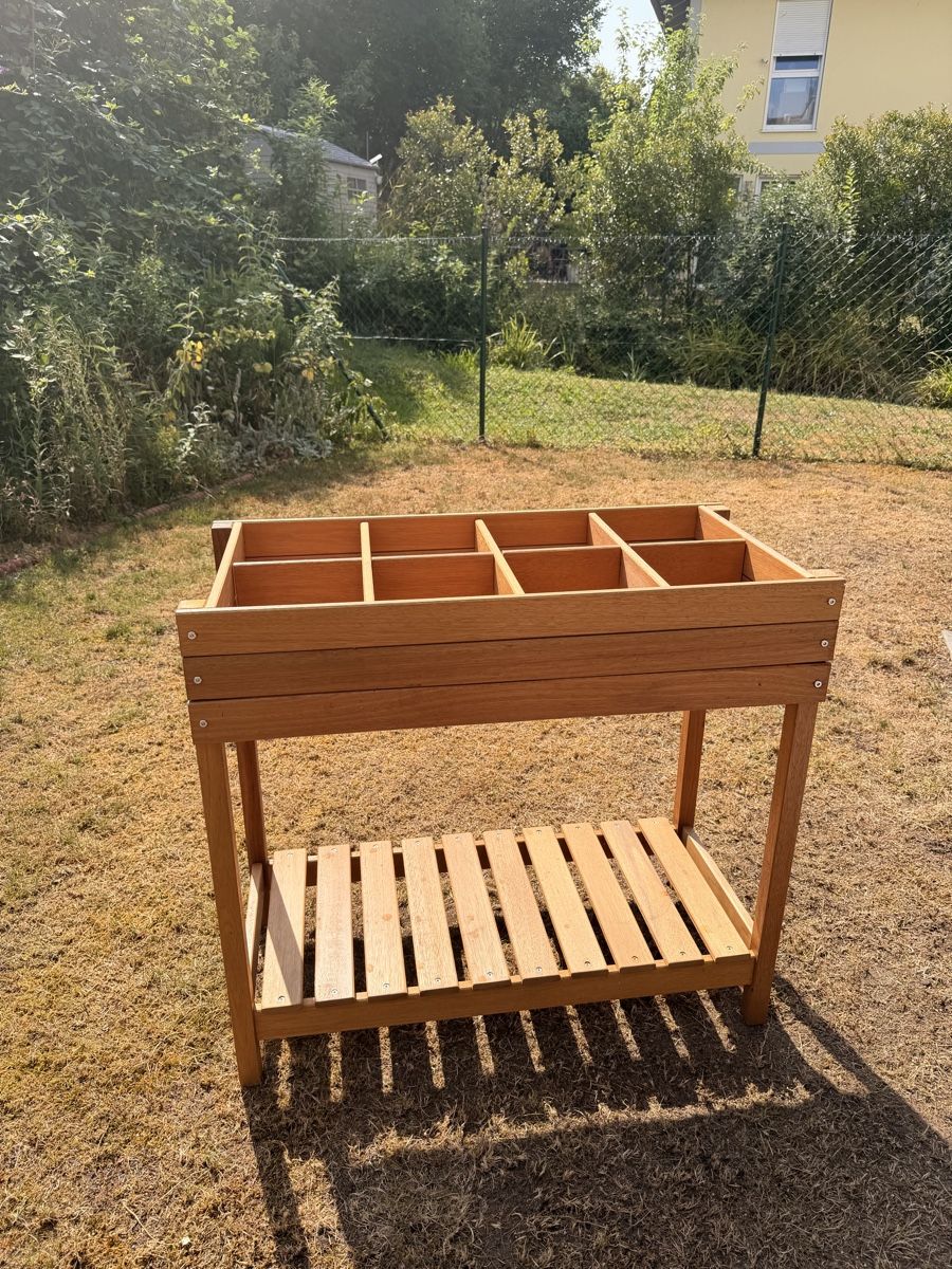 Ikea Pots de fleurs: Pflanzenhochbeet Hattholmen Ikea  – D'occasion à Rümikon AG par jul_vvt8 1