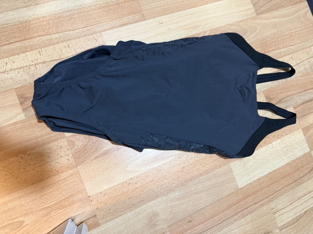 Badekleider & Bikinis: Speedo badekleid – Gebraucht aus visp von Kmemo1