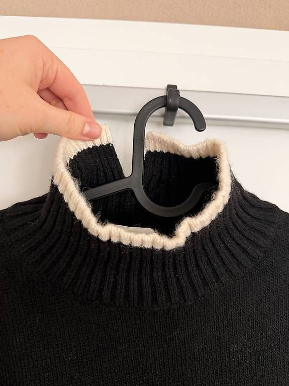 Pullover & Sweatshirts: H&M gestreifter Strickpullover – Gebraucht aus Neuenegg von sina.lndr 2