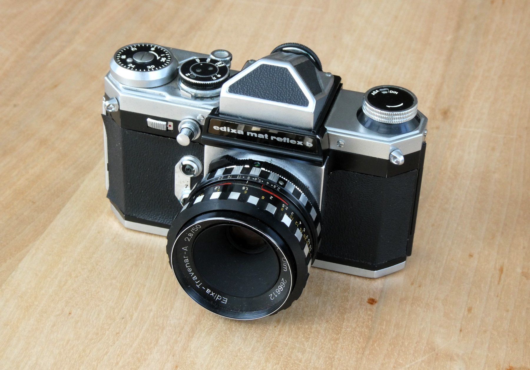 Edixa Kamera: Fotoapparat Edixa Mat Reflex b – Gebraucht aus Beromünster von