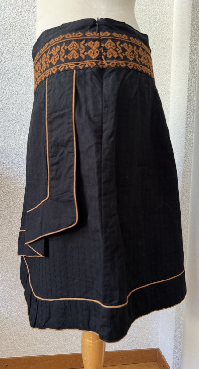 Gonne: Jupe Karl Marc John, Taille L, Noire brodée – Nuovo e nell'imballaggio originale da Morges venduto da sandy069 1
