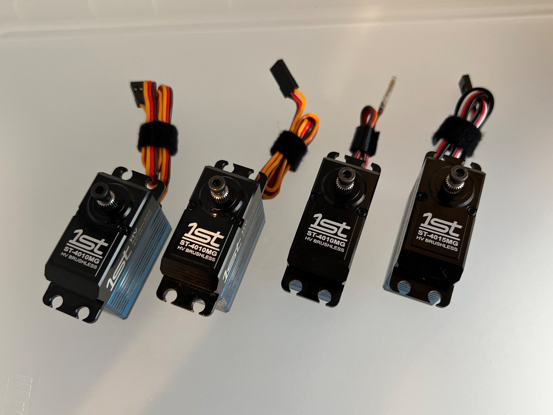 RC Modellbau: 1st Heli-Brushless Servo-Set 3x ST-4010MG / 1x ST-4015MG – Gebraucht aus Uttigen von sonorsonic 2