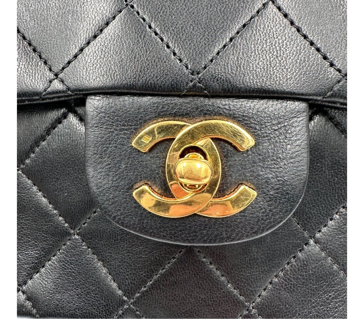 Chanel Borse da donna: Sac Chanel timeless médium – Usato da Lausanne venduto da Meganelausanne 2