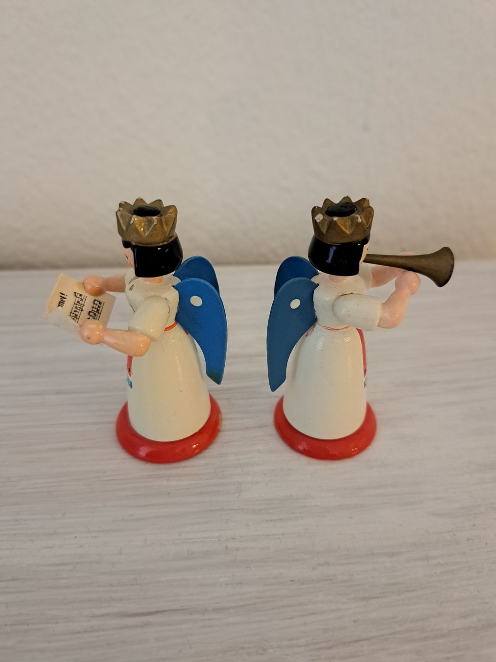 Statuette: 2 alte Holzengelchen – Usato da Grüningen venduto da Tappio 1