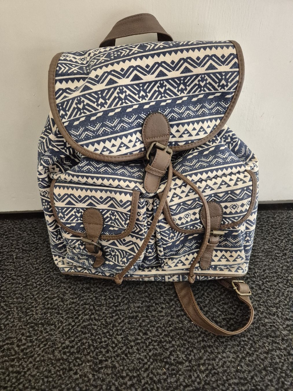 Zaini: Sac à dos à motifs – Usato da Courtelary venduto da ana_nt6s