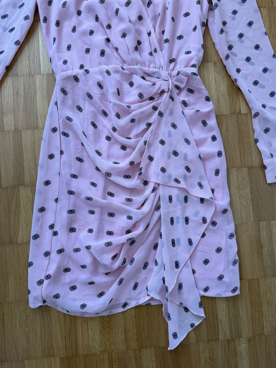 Guess Robes: Kleid rosa GUESS Grösse S  – D'occasion à Jona par Good_luck_ 1