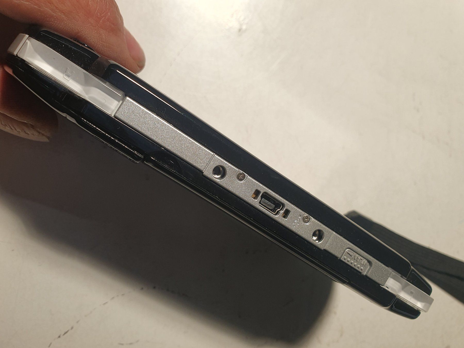 Sony Konsolen: SONY PSP – Gebraucht aus Zürich von loosebone 1