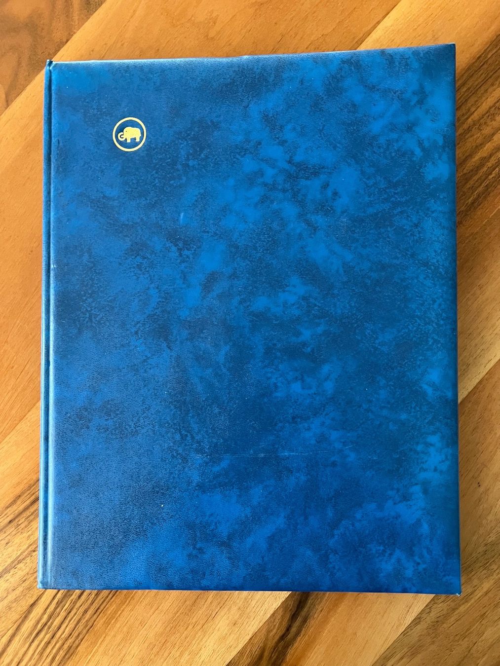 Alben: Marken-Sammelband – Gebraucht aus Biel-Benken BL von efd4105