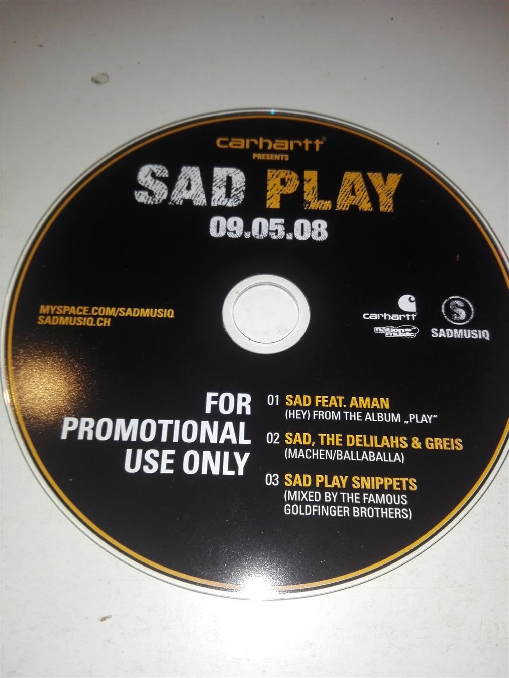 CD: Sad - Play      (Schweizer-Compilation) – Usato da St. Gallen venduto da elkapone 2