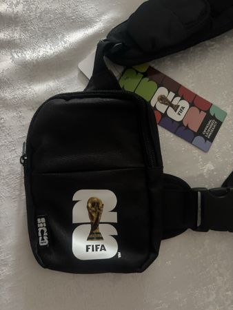 Umhängetasche FIFA World Cup 2026 schwarz neu