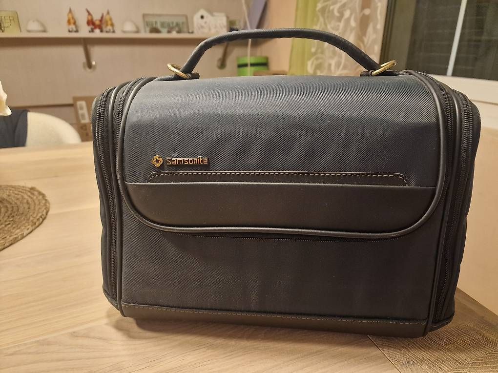 Valises de voyage: Samsonite Beauty Case – D'occasion à Küsnacht ZH par Kaplumbag 1