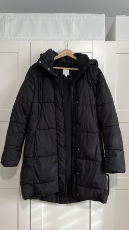 Schwarze H&M Winterjacke, Grösse S