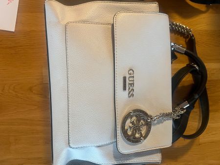 Tasche weiss Guess