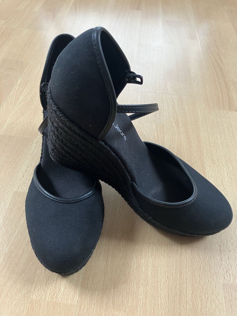 Calvin Klein Scarpe da donna: Calvin Klein Schuhe - Gr. 40 – Usato da Rain venduto da gab_q6jb 1