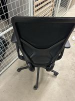 Ergonomischer Bürostuhl/Schreibtischstuhl in Schwarz