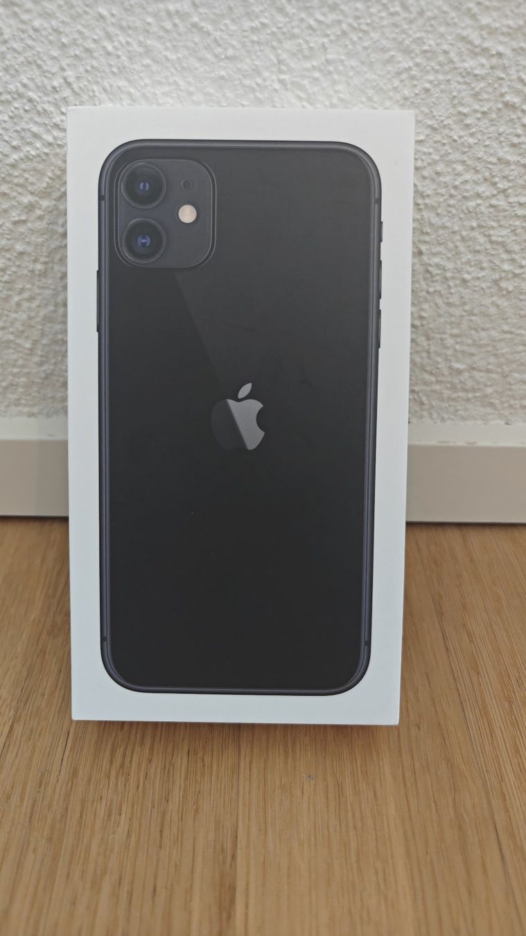 Apple Handys / Smartphones: iPhone 11 128 GB schwarz – Gebraucht aus Lenzburg von RENOLOGY