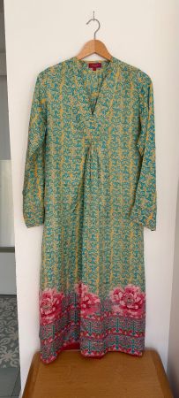 Kleid Lisa Corti Milano Seide grün mit Blumen Grösse S /  M