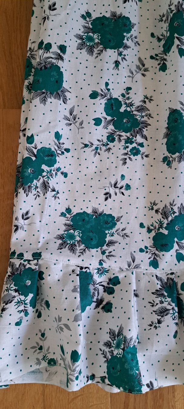 Kleider: Damen Kleid Blumenmuster Weiss M size – Neu (gemäss Beschreibung) aus Bern von mahilini 2