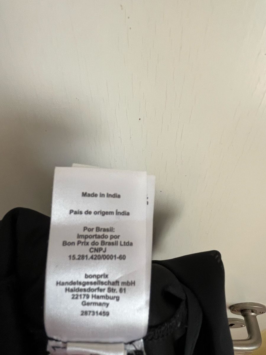 Vestiti: Schwarzes Volant-Kleid Grösse S – Usato da Teufenthal AG venduto da Nanahu 4
