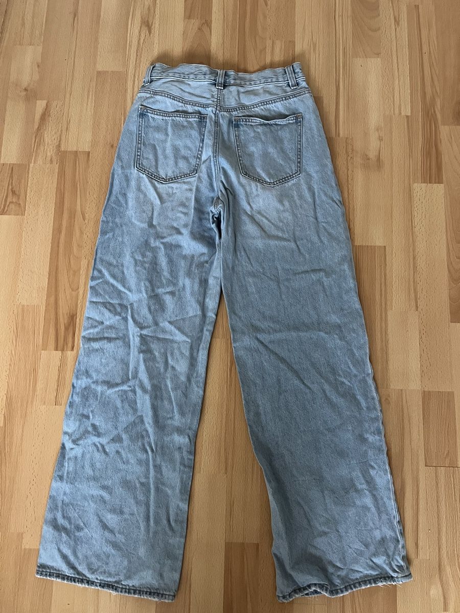 Stradivarius Jeans: Stradivarius Jeans, Gr. 36 – Nuovo (secondo la descrizione) da Kirchberg BE venduto da lea_kb6y 3