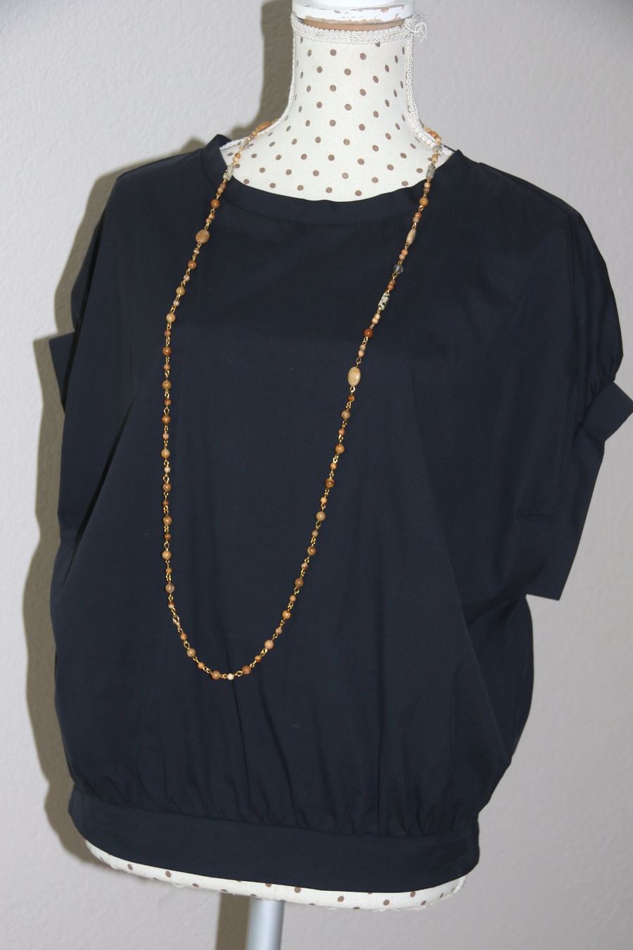 Camicette: Neue sehr schöne & stylische Bluse eher Gr.M – Nuovo e nell'imballaggio originale da Oberwil-Lieli venduto da Svetlana28 5