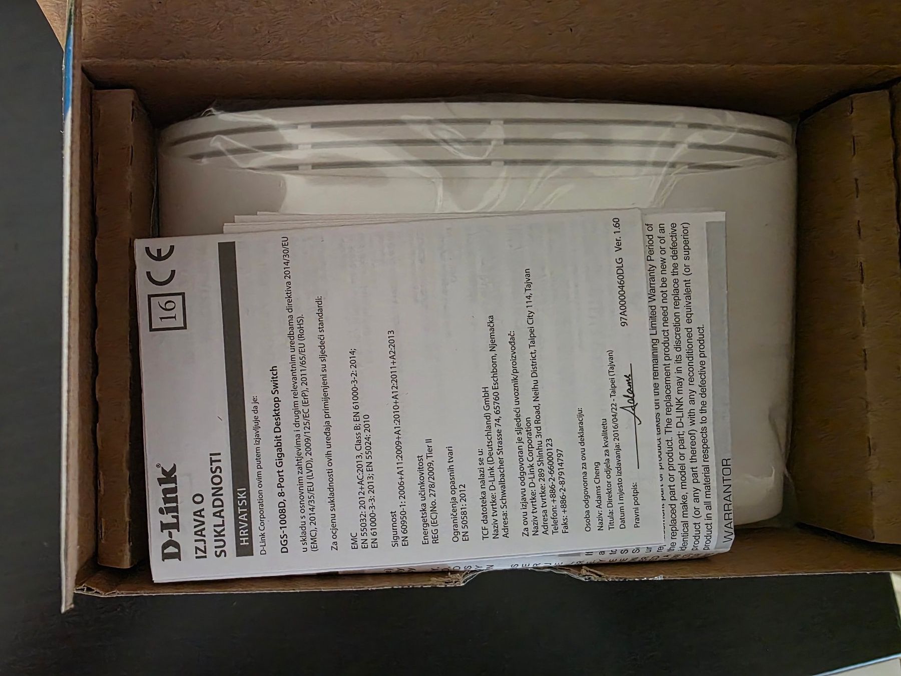 Dlink Hub & Switch: D-Link DGS-1008D 8-Port Gigabit Switch Desktop – Nuovo e nell'imballaggio originale da Matzingen venduto da bobadow 4