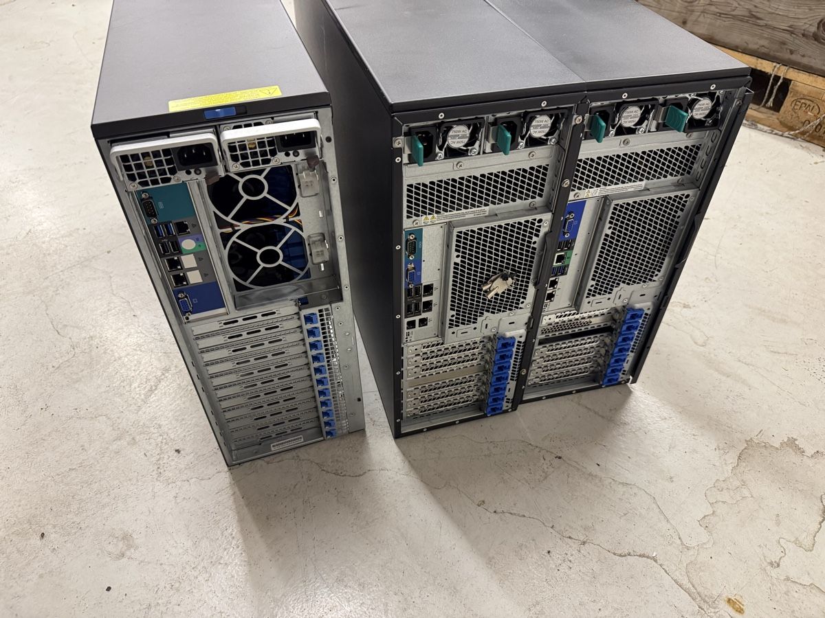 Server: Server Gehäuse Teile Festplatten RAM Konvolut – Usato da Amriswil venduto da nat_8mxt 5