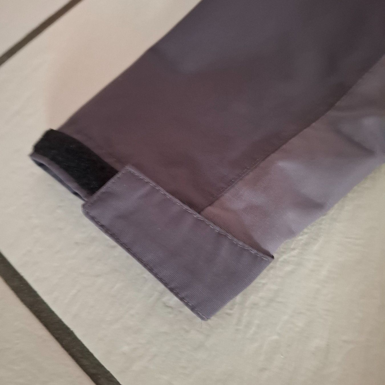 Giacche: Damen Regenjacke, grau, Gr. L – Usato da Sisseln AG venduto da Tropea4334 4