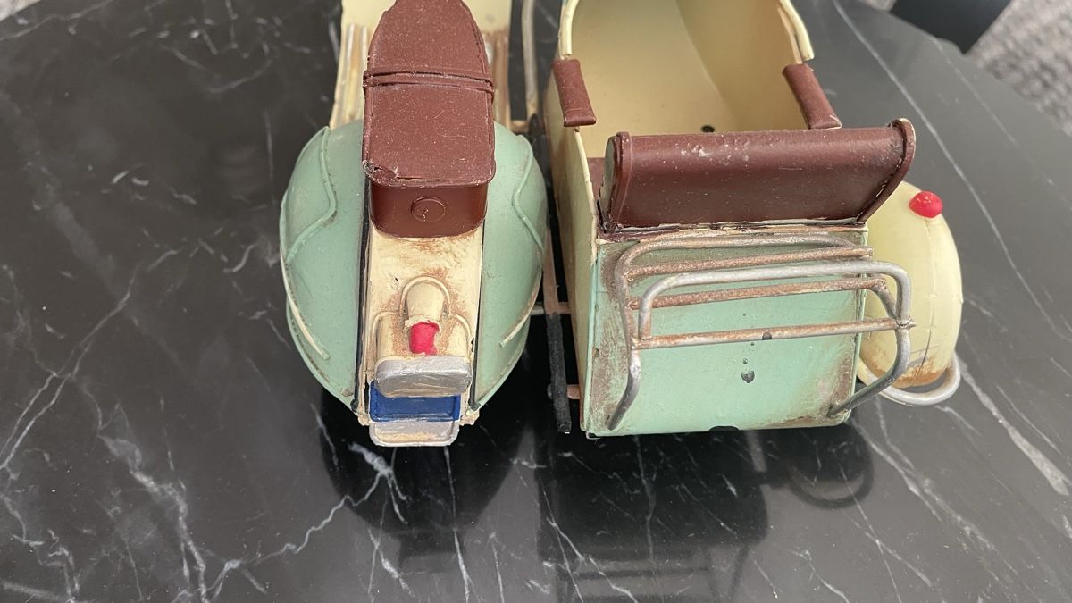 Tutte le decorazioni: Motorrad Model mit Seitenwagen als Deko – Nuovo (secondo la descrizione) da Oberwil BL venduto da J.L. 5