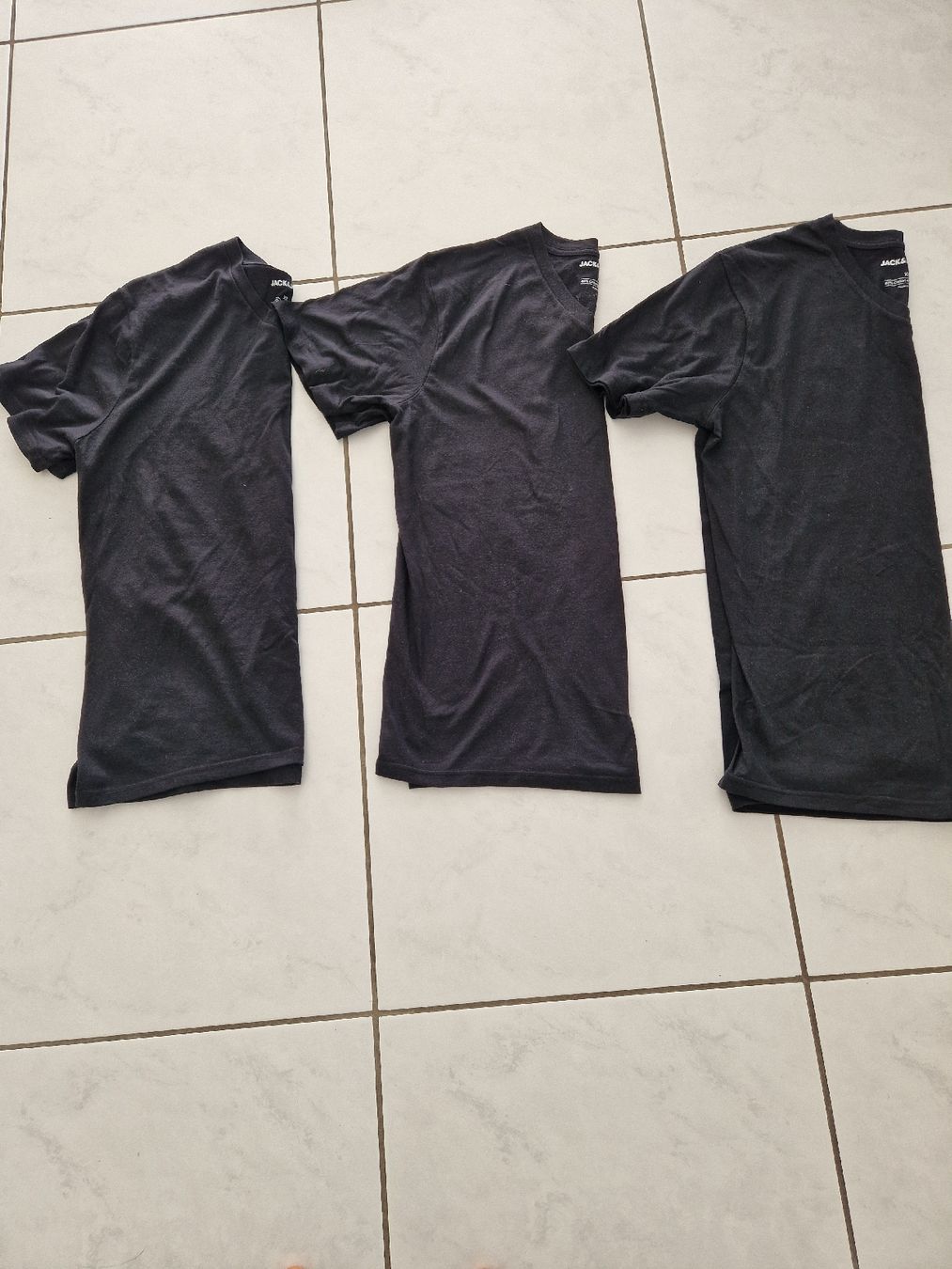 Jack & Jones T-shirts: 3 Jack & Jones T-Shirts  – D'occasion à Bassersdorf par DonSolo