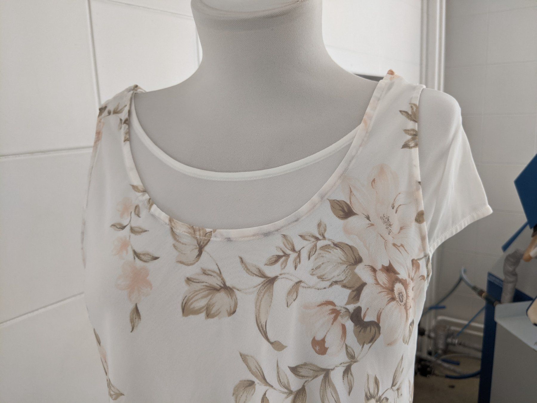 Vestiti: Sommerkleid GR 38 – Usato da Langnau am Albis venduto da Judithsebi 1