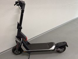 Segway Ninebot GT1 Scooter 