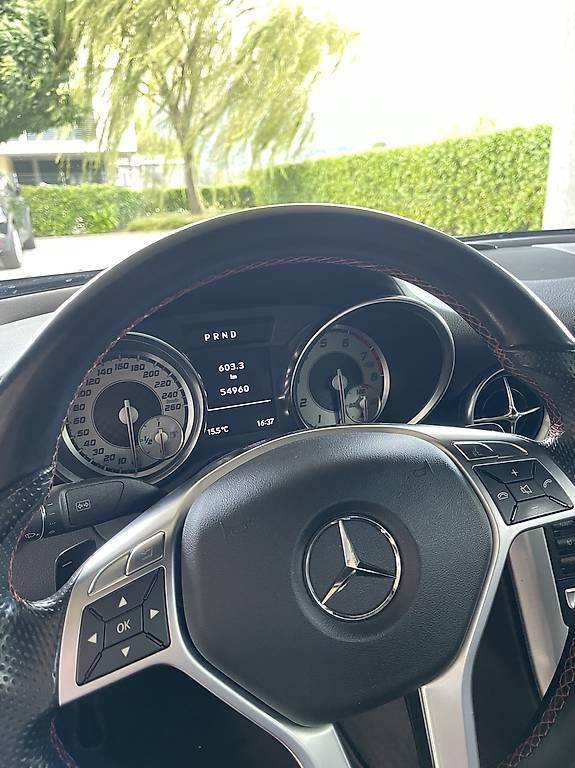 Autos: SLK250 2014 60000km – D'occasion à S. Antonino par opx_g29l 2