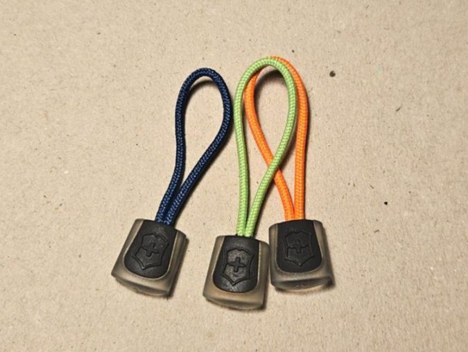Victorinox Coltelli tascabile: Victorinox Lanyards – Nuovo e nell'imballaggio originale da Bogis-Bossey venduto da redharvest
