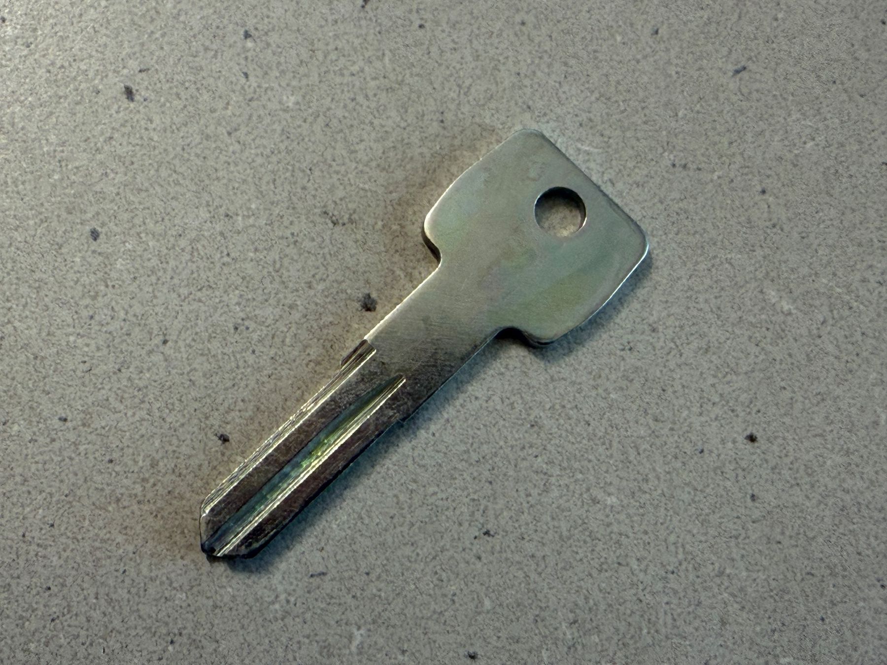 Thule Barres de toit: THULE CHANGE KEY – D'occasion à Reiden par asdf1692