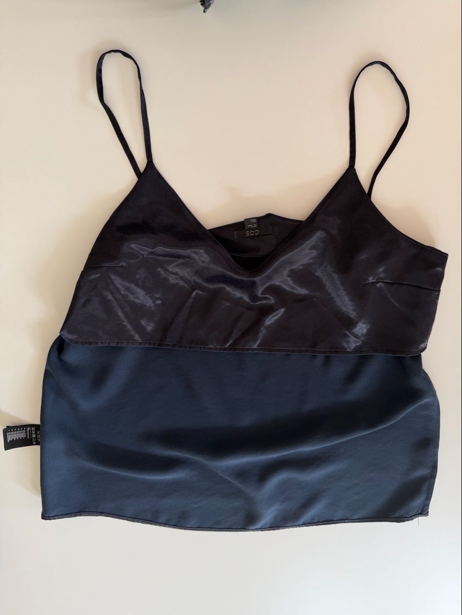 Cos Tops: SATIN-CAMISOLE TOP  Gr. 42Farbe: Dunkelblau – Neu und originalverpackt aus Bad Ragaz von ako_8l5y 6