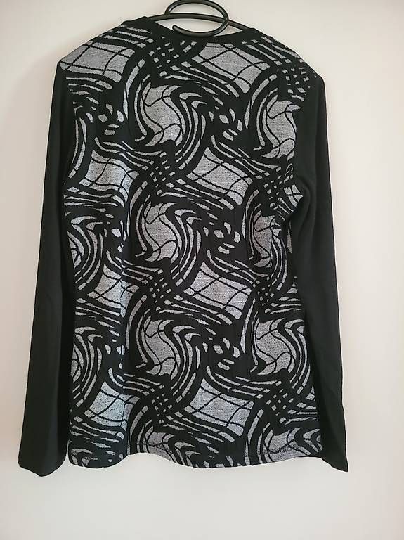 Giacche: Strickjacke – Usato da Schmerikon venduto da 7855 2