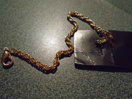 Armband, goldfarbig, dicke Kordel