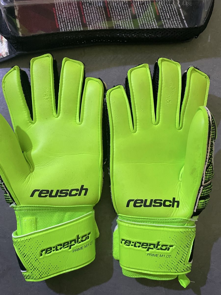Reusch Sonstige Accessoires für Herren: Reusch Torwarthandschuhe Gr.9 – Gebraucht aus Kerns von jol_h6f8 1