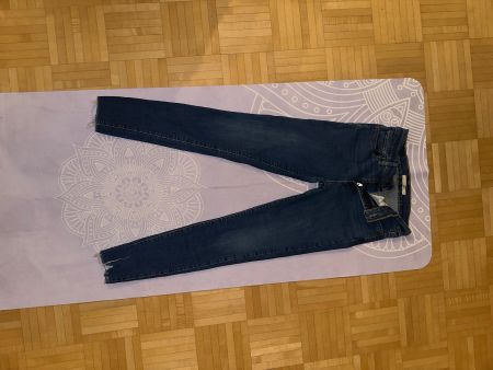 Levi's Jeans W27 L30 Sommerliche Röhrenjeans mit Fransen 👖