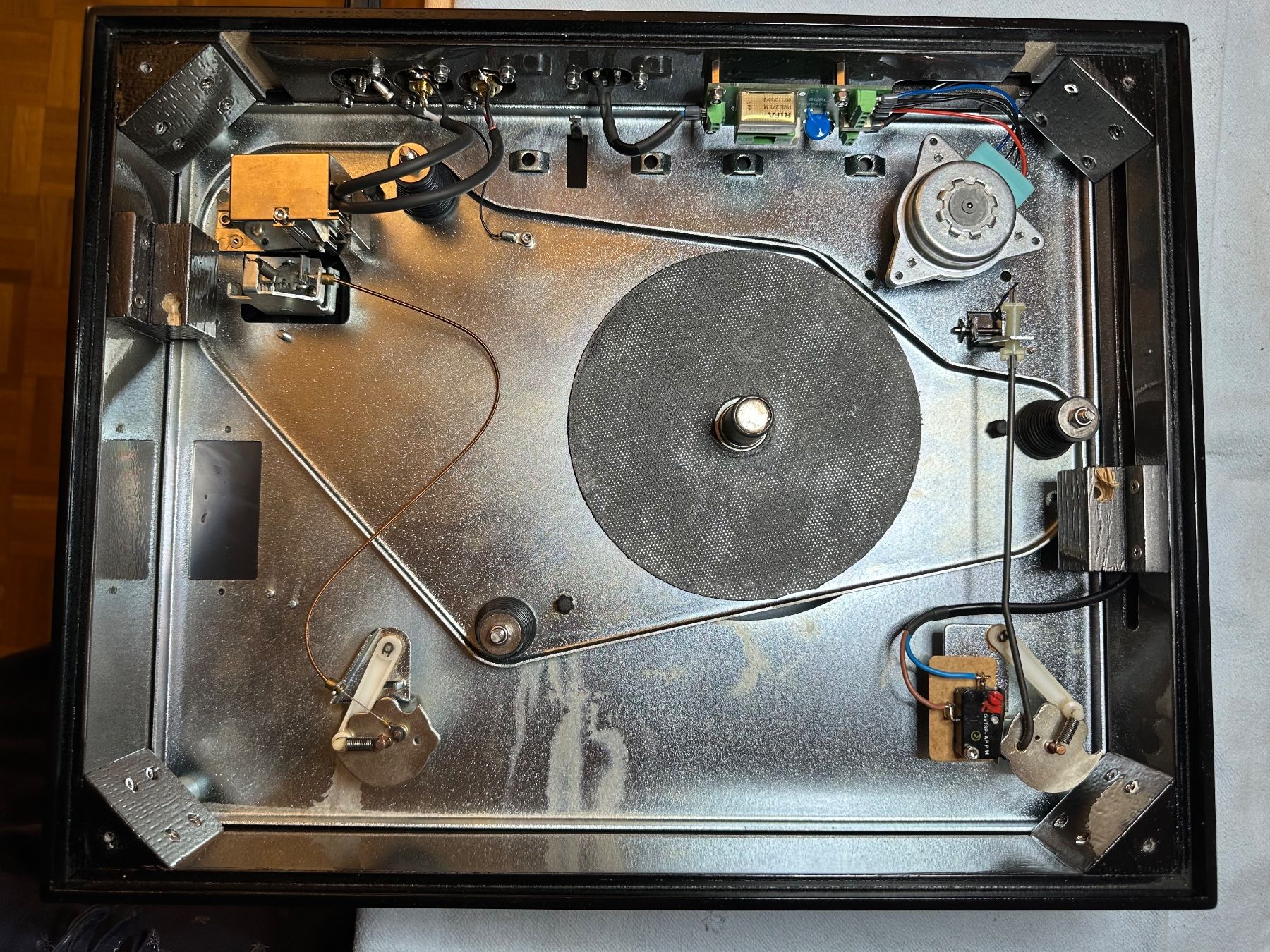 Thorens Giradischi: Thorens TD160 – Nuovo (secondo la descrizione) da Perly venduto da inf_jnp6 5