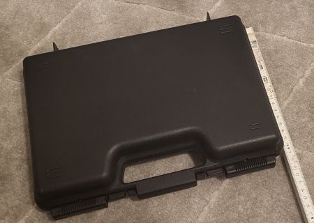 SIG - Beretta - S&W - Colt. Valise de transport, solide.