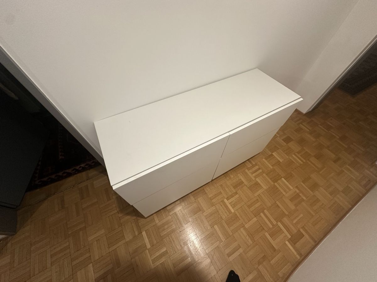 Ikea Cassettiere: Kommode weiss, guter Zustand – Usato da Zürich venduto da phi_2x88 2