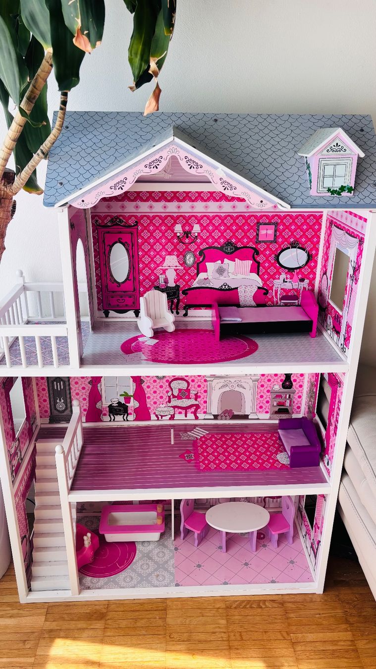 Maisons & Meubles de poupées: Puppenhaus – D'occasion à St.Gallen par jurik