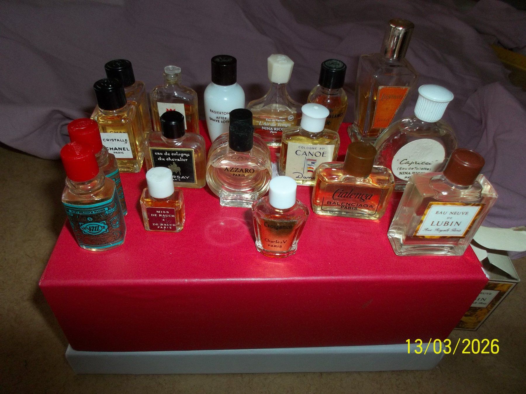 Flaconi: Vintage Parfum Sammlung Miniatures – Usato da Root venduto da annaa19