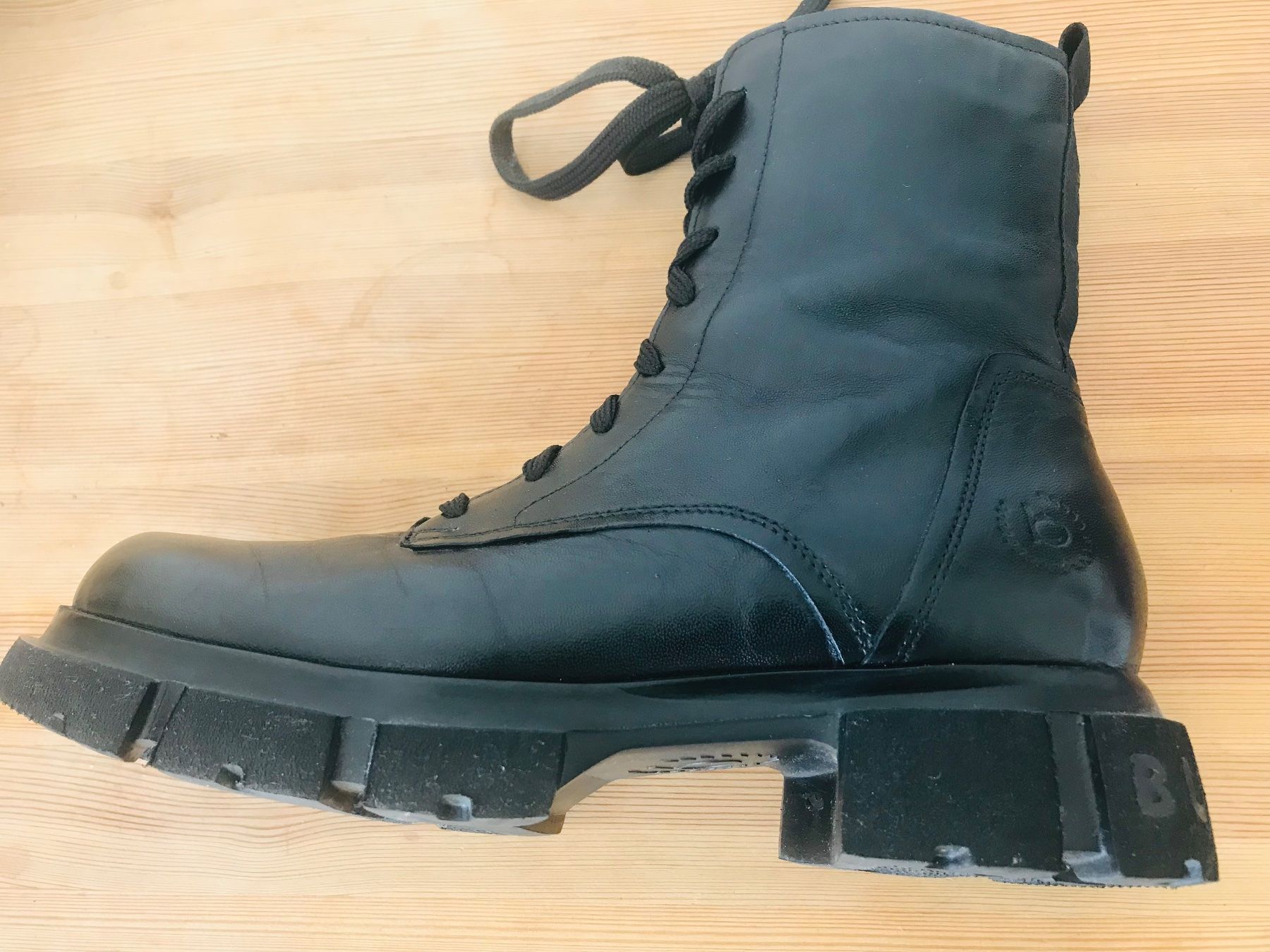 Bugatti Scarpe da donna: Bugatti Stiefeln /Stiefeletten, Gr.38, schwarz, echtes Leder – Usato da Zürich venduto da KEEPINSPIRED 7