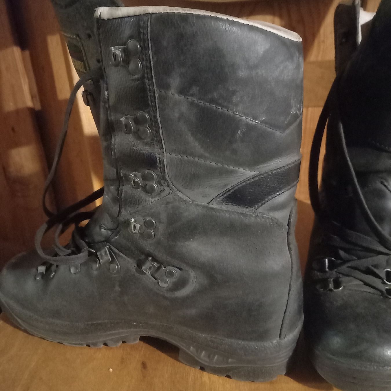 Meindl Scarpe da uomo: Meindl Gore-Tex Winterstiefel, Grösse 40, gebraucht – Usato da Galgenen venduto da Allerlei8854 3